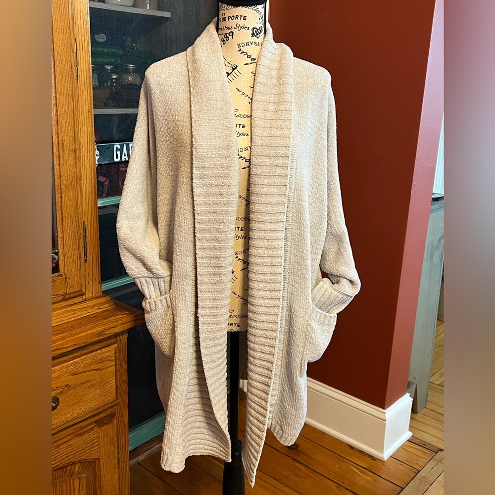 cupcakes and cashmere Long Sleeve Open Front Cardigan Wrap Sweater - Large